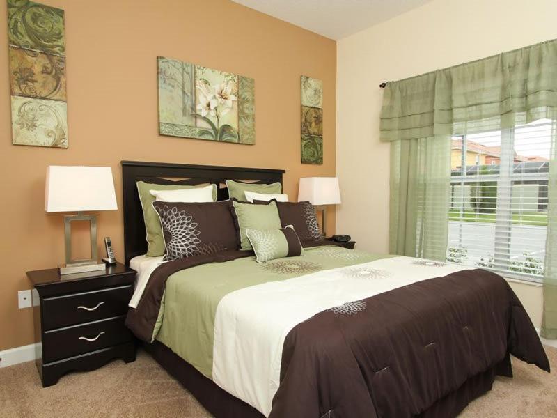 Stunning 4 Bedroom 3 Bathroom Town Sleeps 8 Orlando