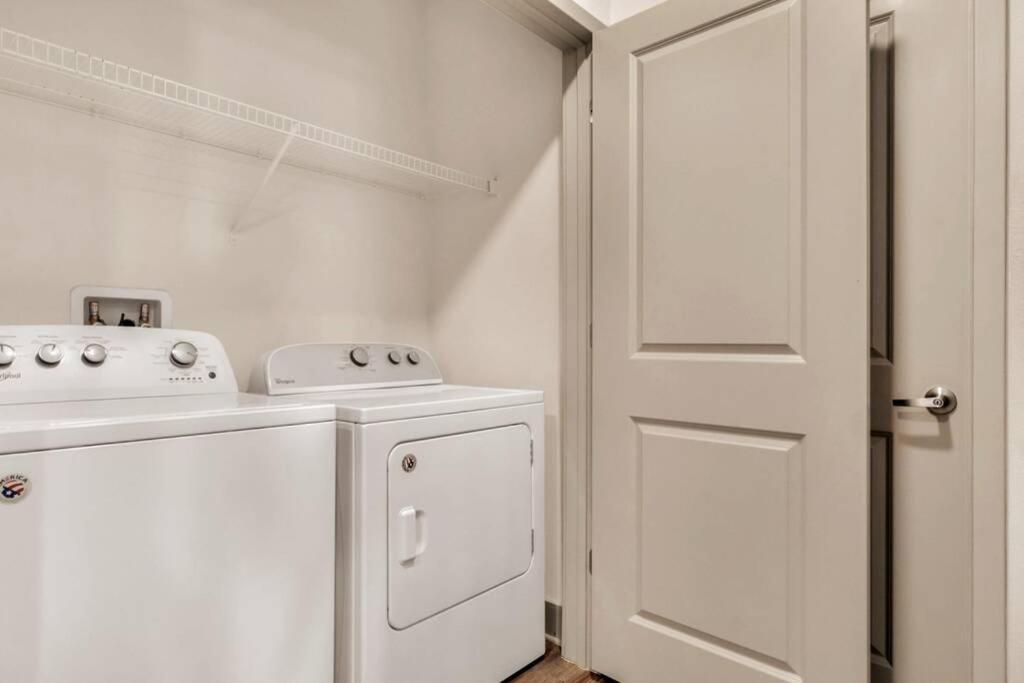 New Family 2br, 15 Minutes From Apartment