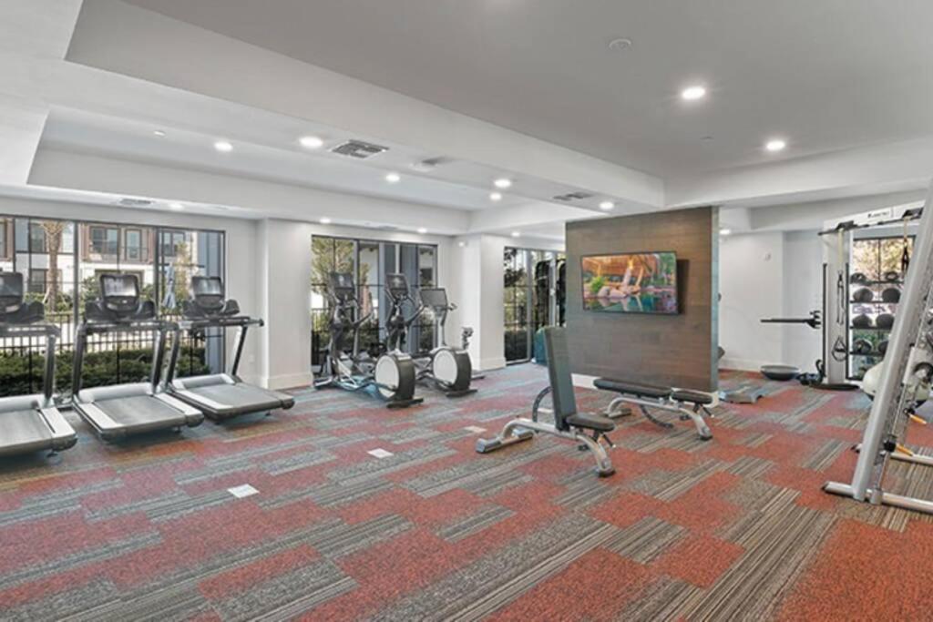 Apartment New Family 2br, 15 Minutes From *