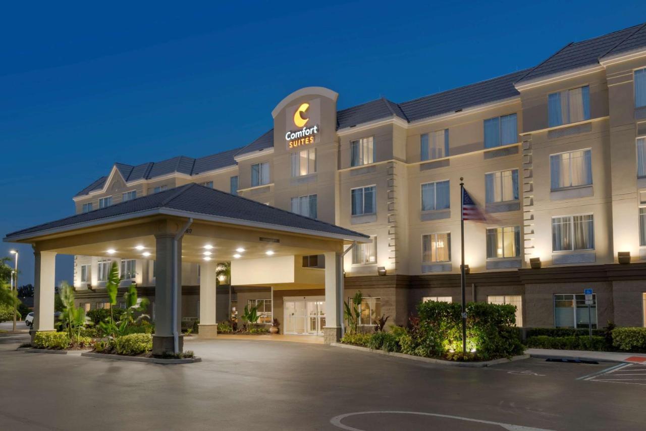 Comfort Near Universal Hotel 3*