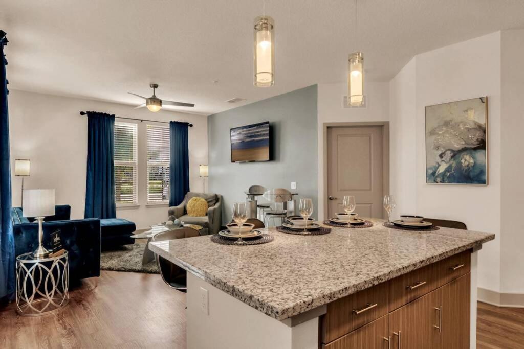 New Family 2br, 15 Minutes From Apartment *
