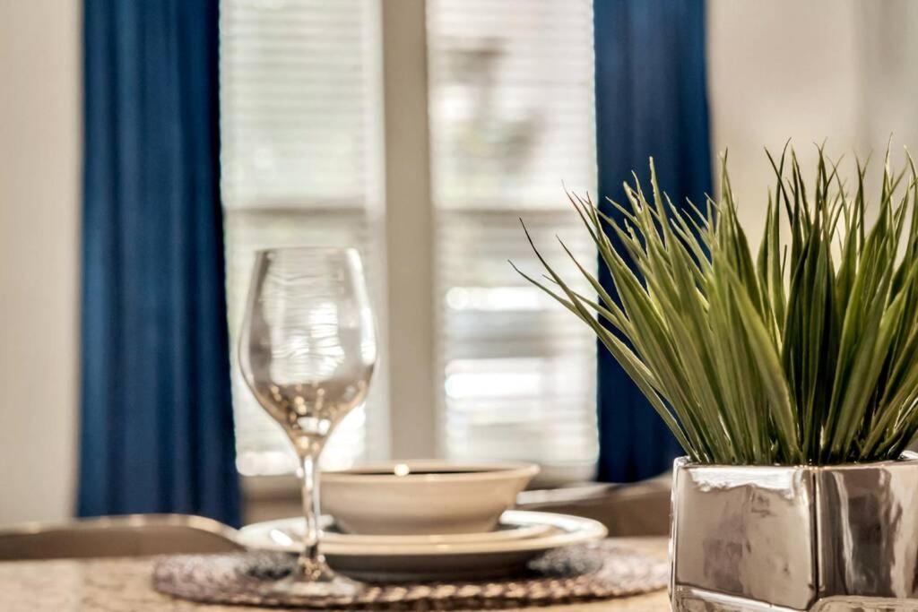 Apartment New Family 2br, 15 Minutes From Orlando