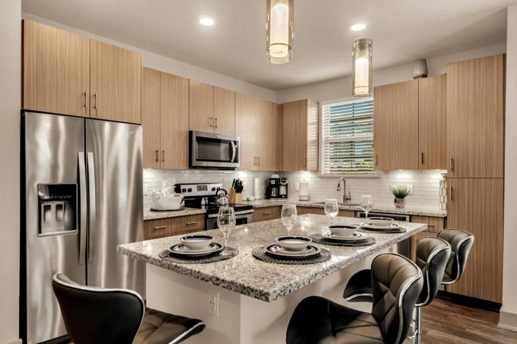 New Family 2br, 15 Minutes From Apartment *