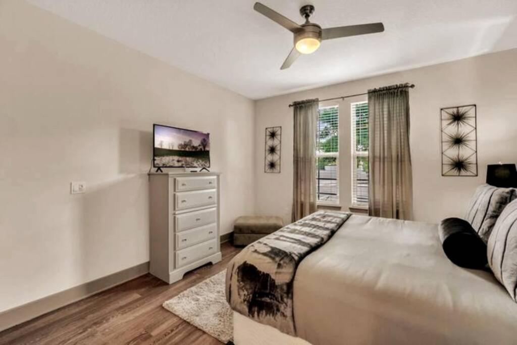 New Family 2br, 15 Minutes From Apartment Orlando