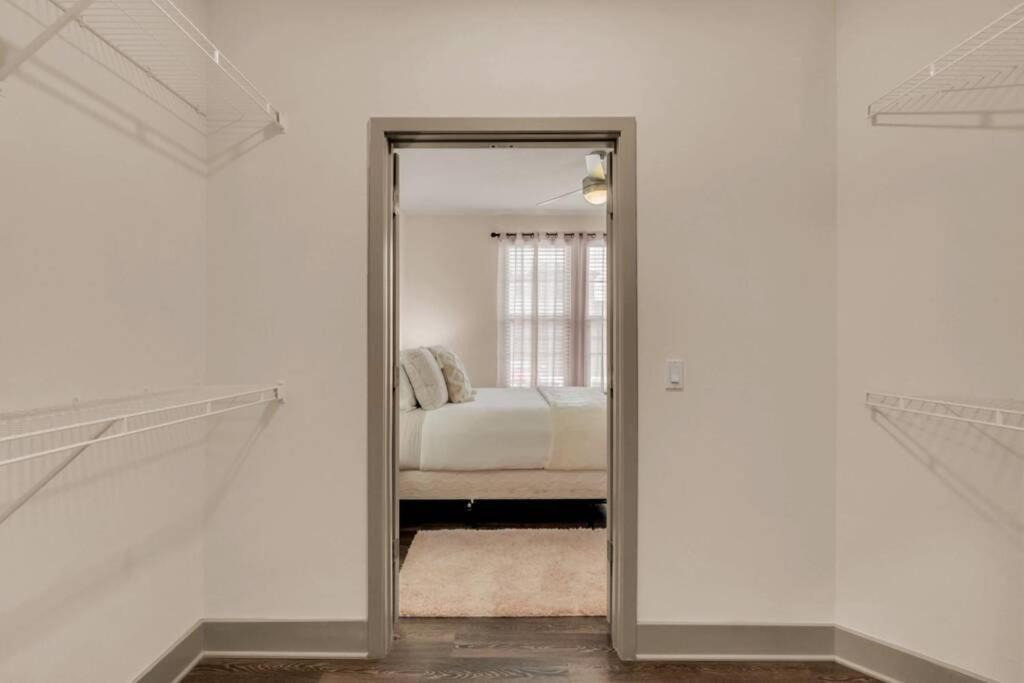 Apartment New Family 2br, 15 Minutes From *