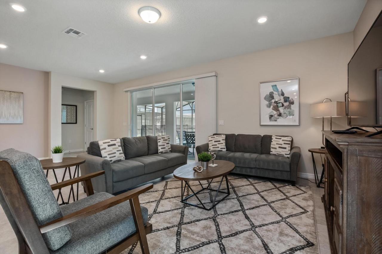 Bsv2011 - Brand New 8 Bedroom 6 Bath Located In Windsor Island Villa Davenport