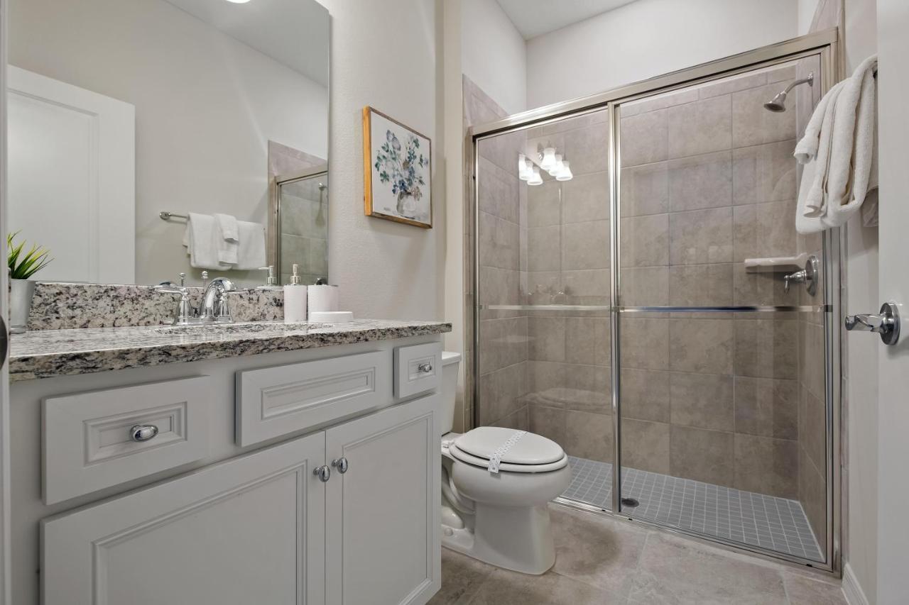 Bsv2011 - Brand New 8 Bedroom 6 Bath Located In Windsor Island Villa *