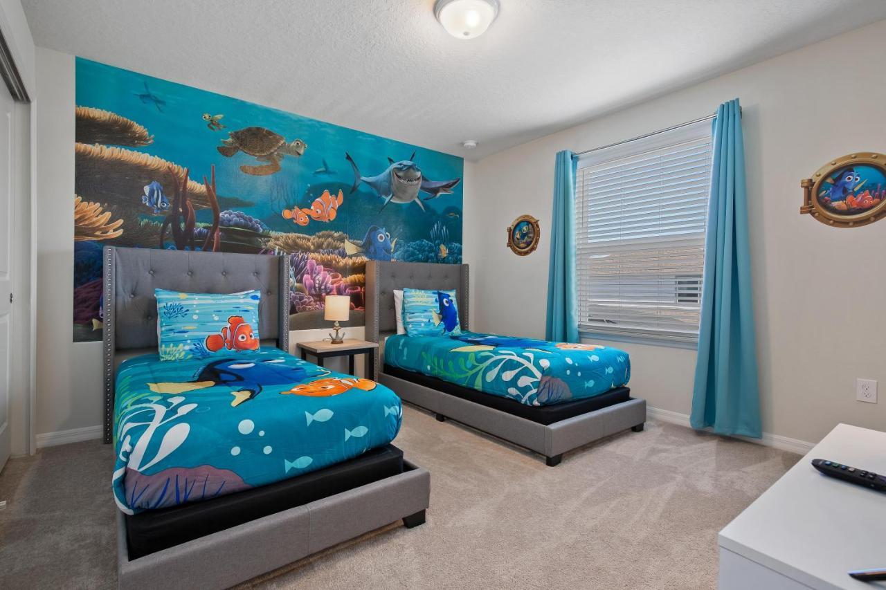 Bsv2011 - Brand New 8 Bedroom 6 Bath Located In Windsor Island Davenport