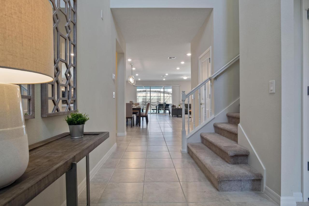 Bsv2011 - Brand New 8 Bedroom 6 Bath Located In Windsor Island *