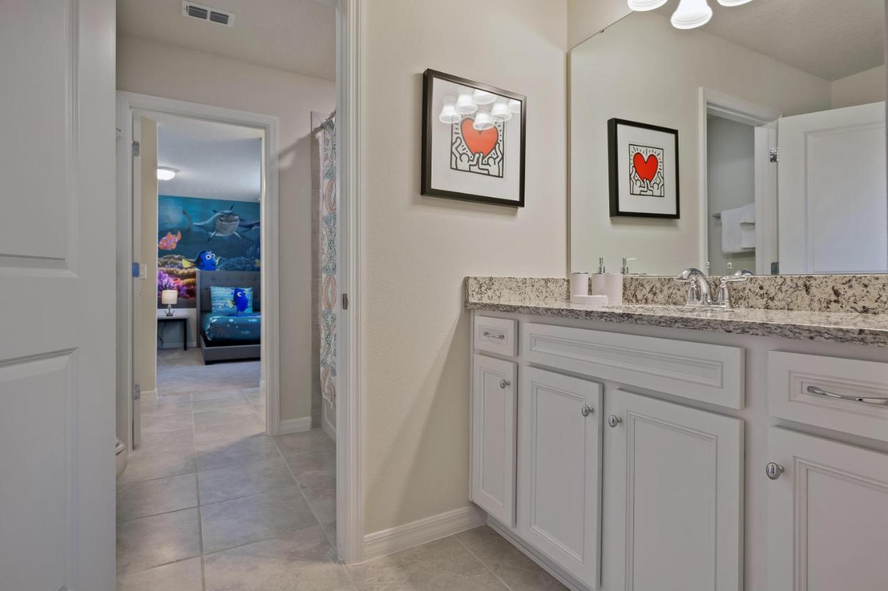 Bsv2011 - Brand New 8 Bedroom 6 Bath Located In Windsor Island *
