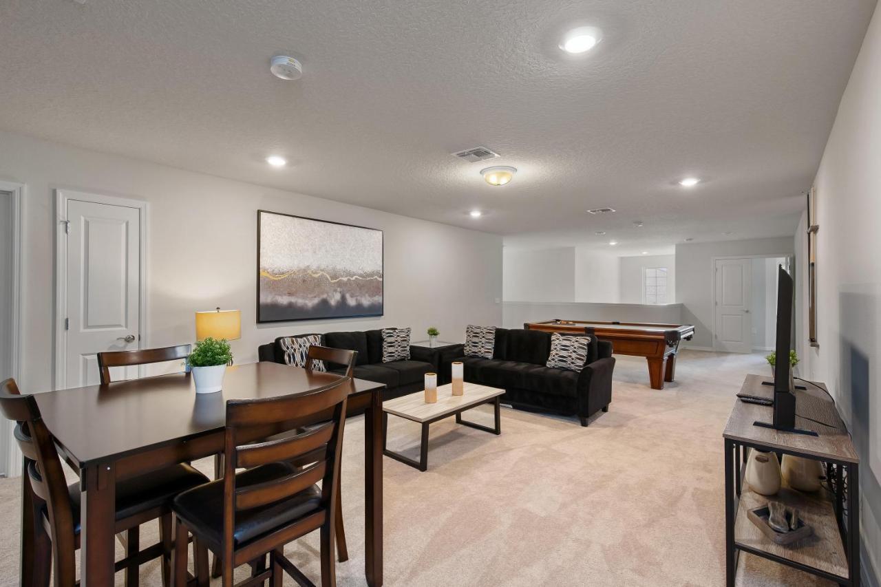 Villa Bsv2011 - Brand New 8 Bedroom 6 Bath Located In Windsor Island