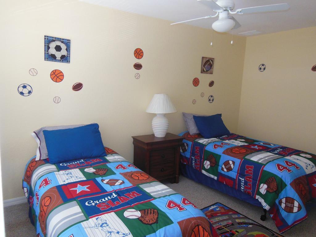 Villas At Seven Dwarfs Lane Resort *
