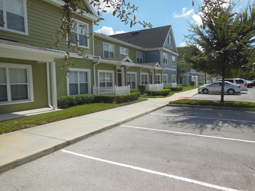 Villas At Seven Dwarfs Lane Resort Kissimmee