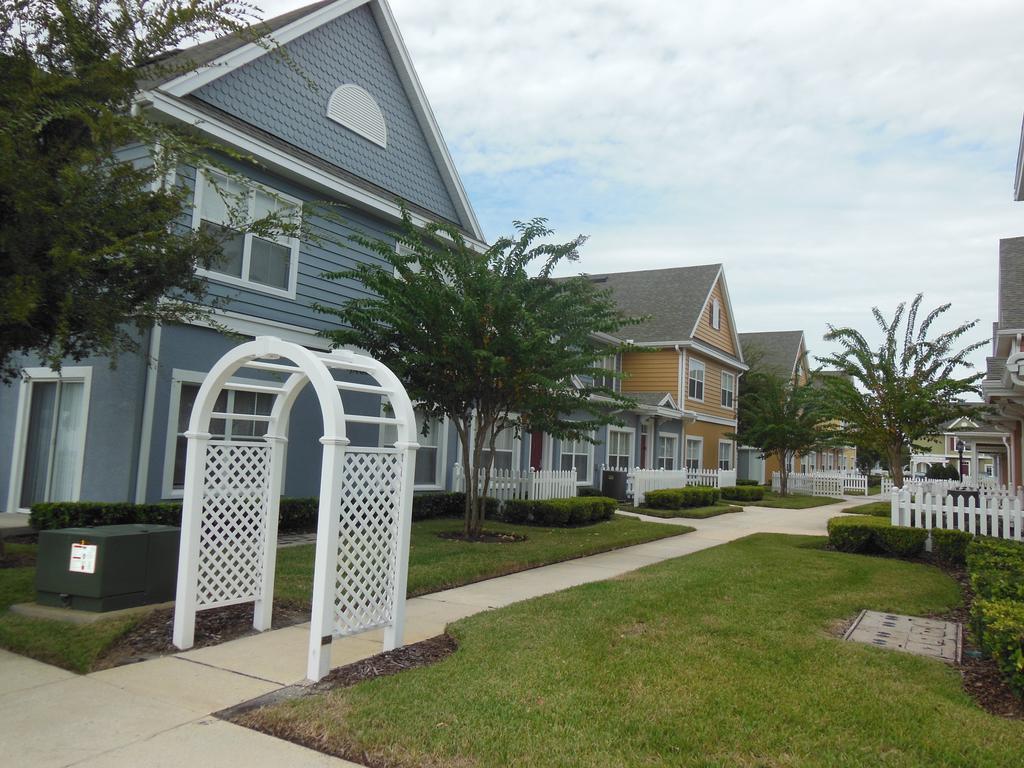 Villas At Seven Dwarfs Lane Resort Holiday home