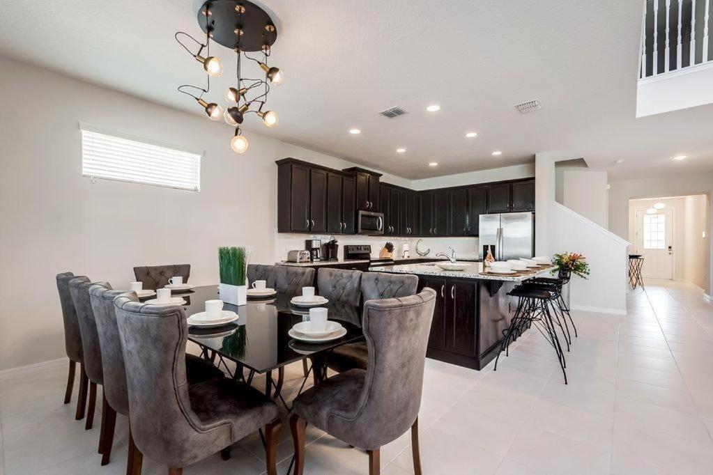 Bsv1529 - Luxury 7 Bedroom 5 Bathroom In The Desirable Solara * Kissimmee