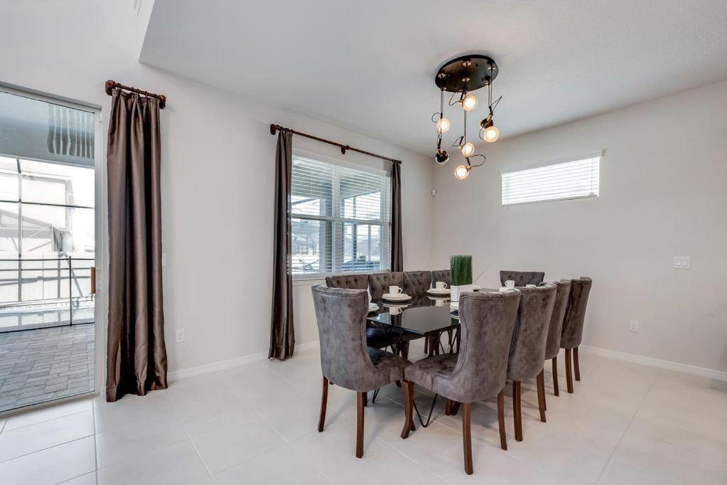 Bsv1529 - Luxury 7 Bedroom 5 Bathroom In The Desirable Solara * Kissimmee