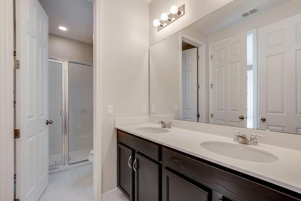 Holiday home Bsv1529 - Luxury 7 Bedroom 5 Bathroom In The Desirable Solara Kissimmee