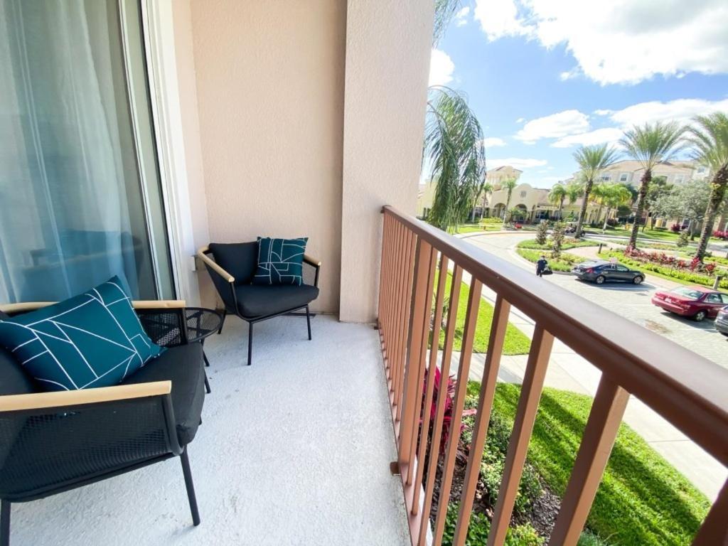 Fountain View, New! Apartment