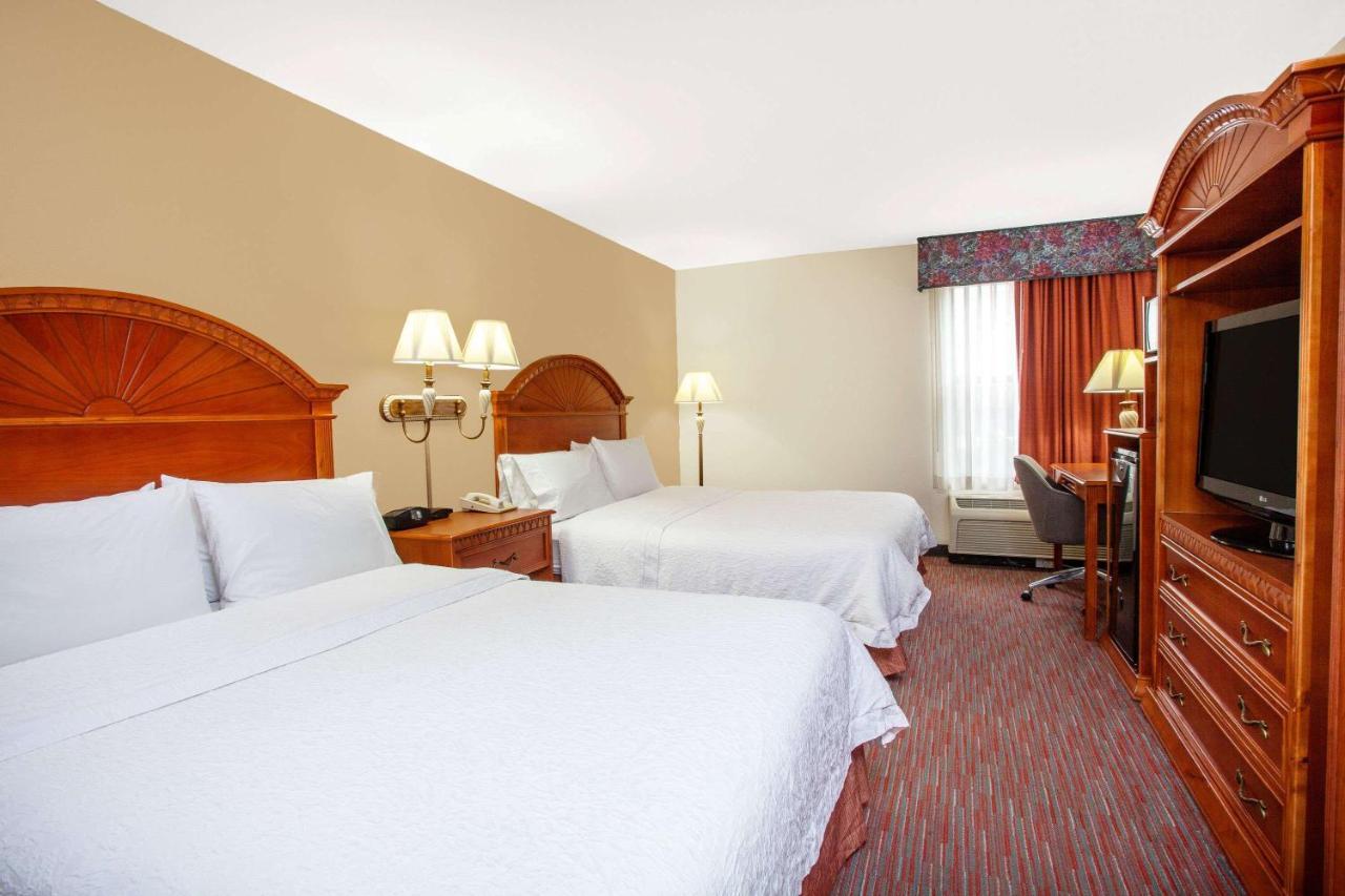 Hotel Ramada By Wyndham Florida Mall