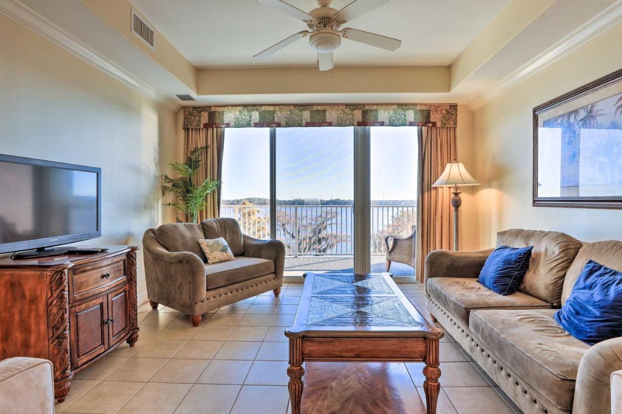 Apartment With Pool About 1 Mi To Disney!