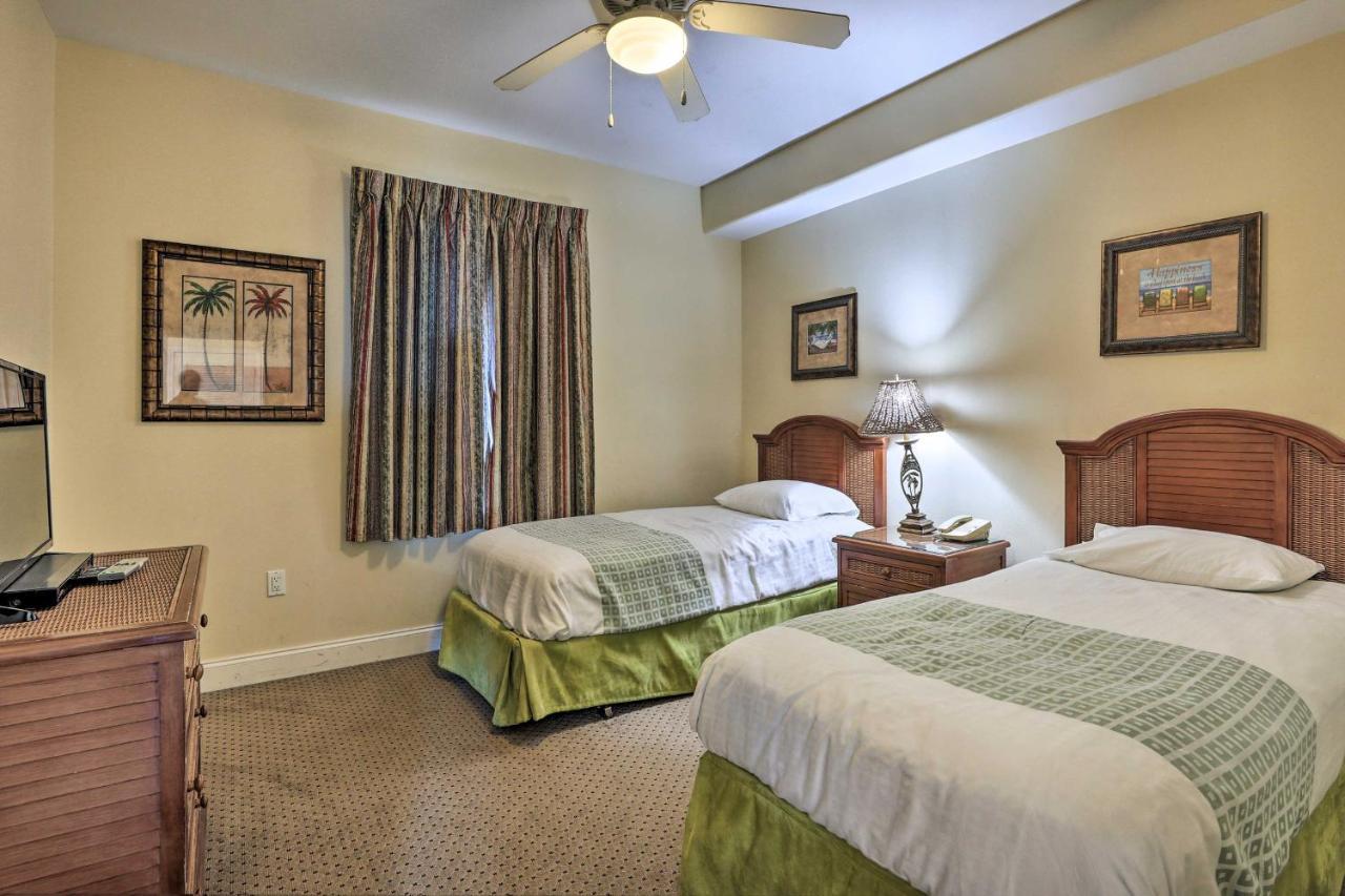 With Pool About 1 Mi To Disney! Apartment