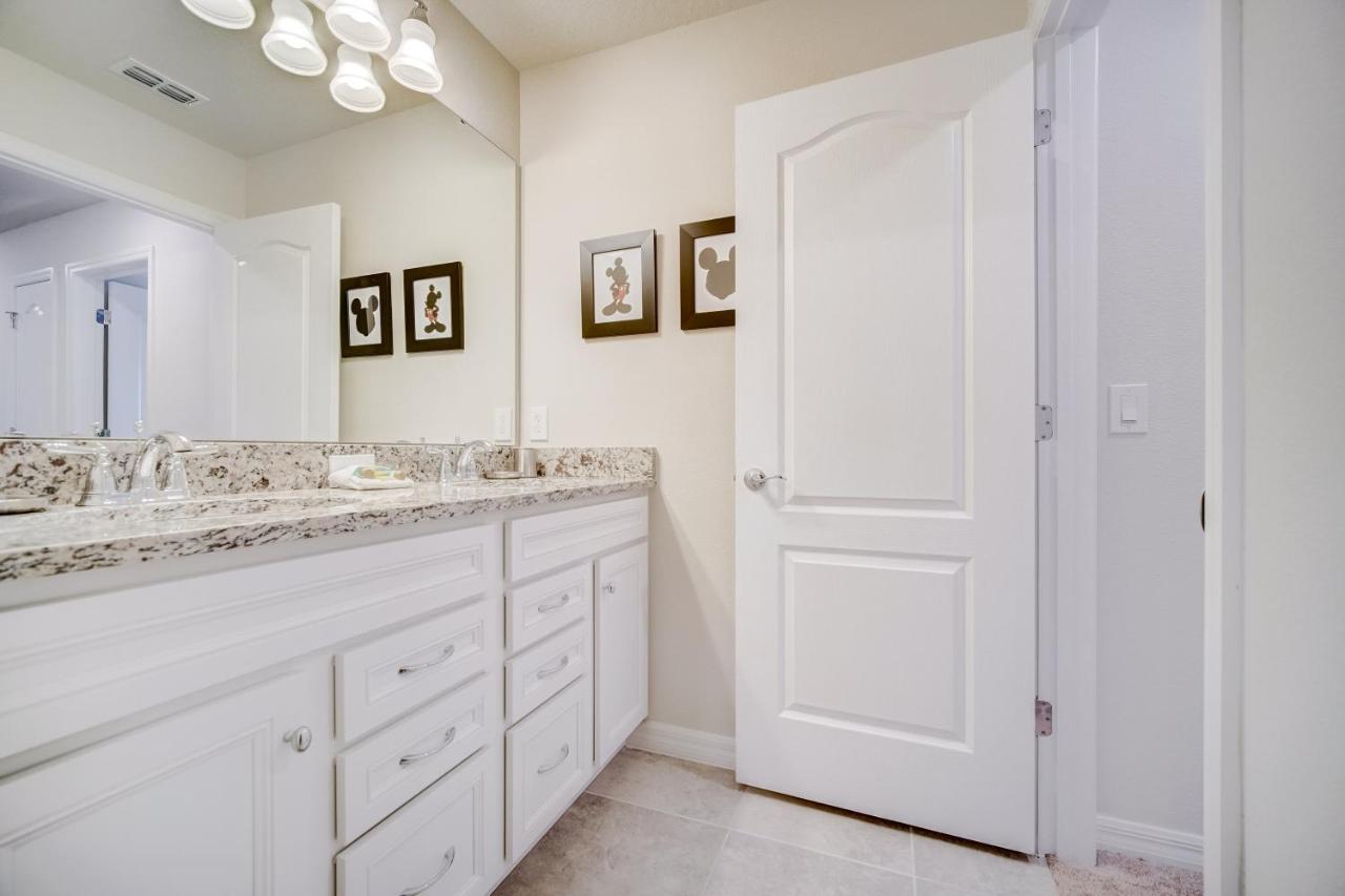 Amazing Vacation Townhome At Solterra - 20min From *