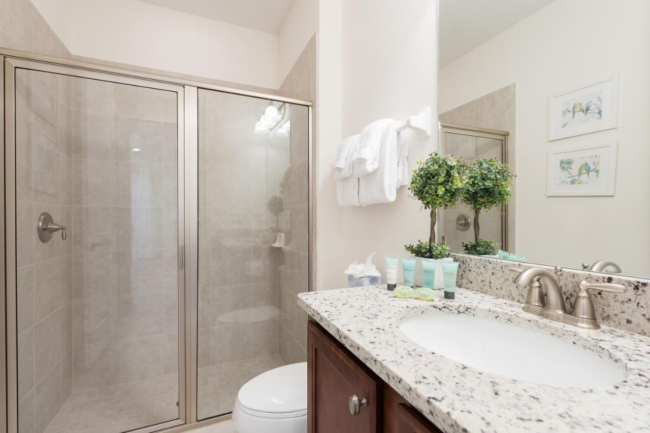 Modern With Private Pool And Jacuzzi Near By Rentyl - 7556m * Orlando
