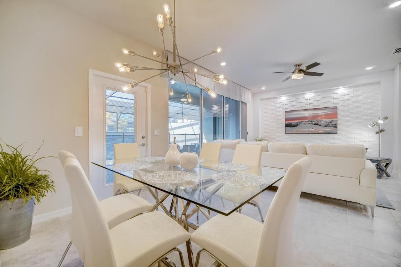Amazing Vacation Townhome At Solterra - 20min From Davenport