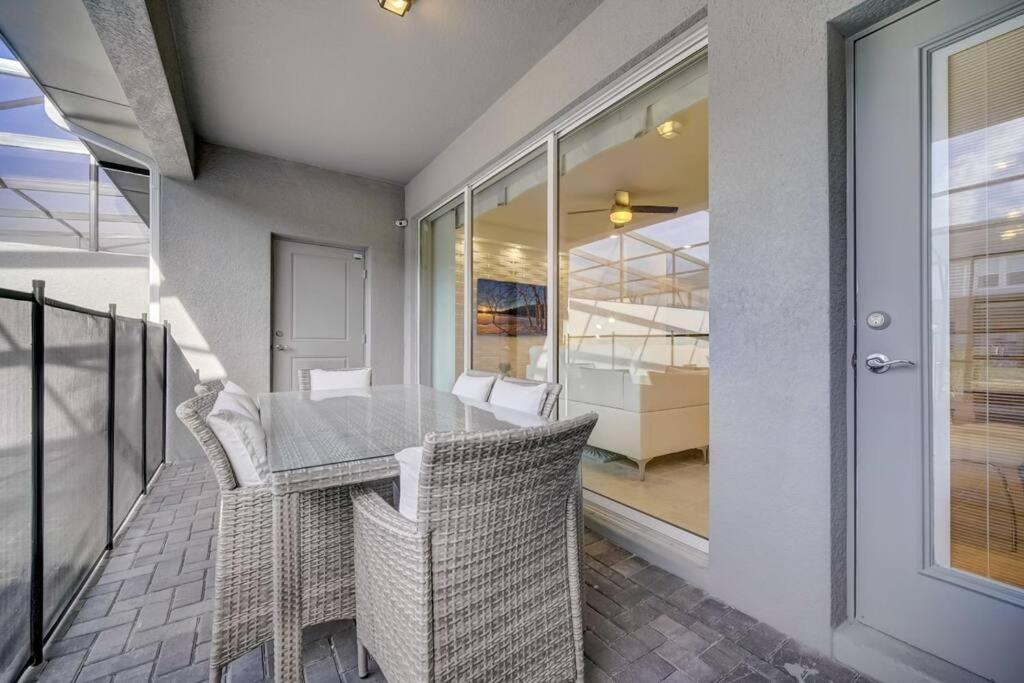 Amazing Vacation Townhome At Solterra - 20min From *
