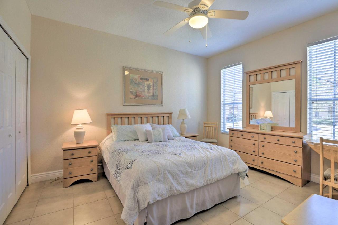 Family-friendly Regal Palms Townhome! Holiday home