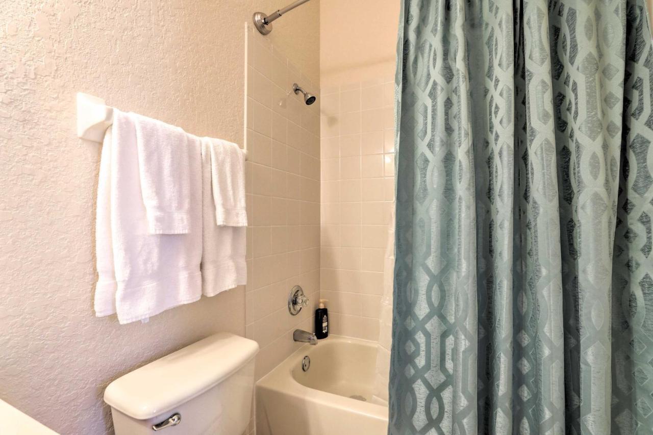 Family-friendly Regal Palms Townhome! Davenport