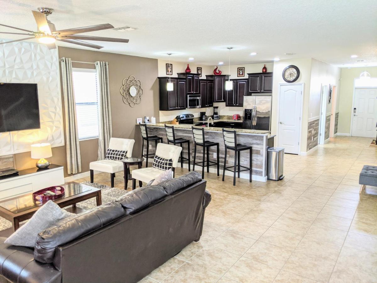 9br Luxury Near With Pool, Spa, Free Parking, Wifi, Waterpark Villa *