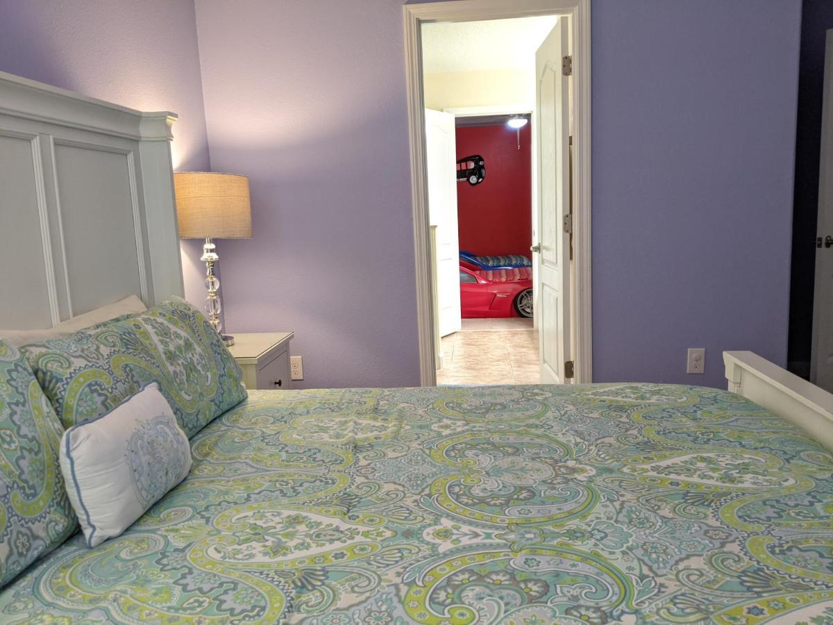 Villa 9br Luxury Near With Pool, Spa, Free Parking, Wifi, Waterpark