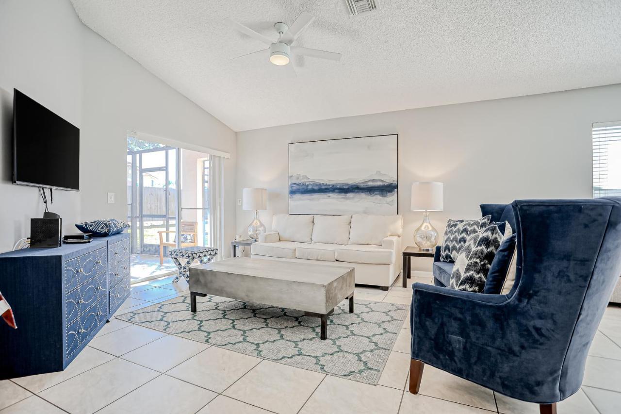 The Sparkling Sapphire * Kissimmee