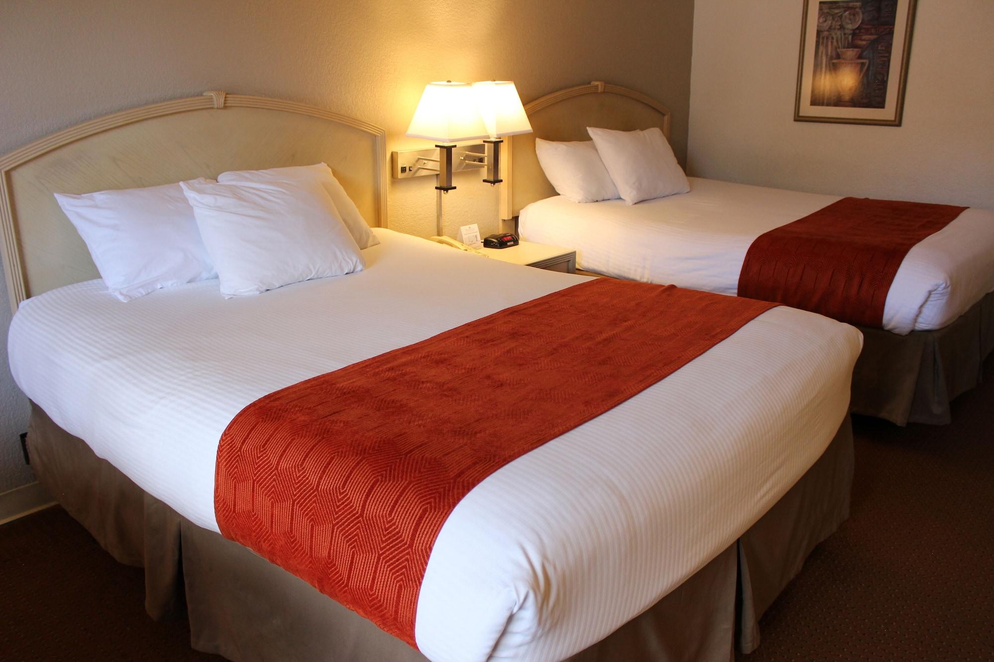 Ramada By Wyndham Kissimmee Gateway - Free Theme Park Shuttle 3*