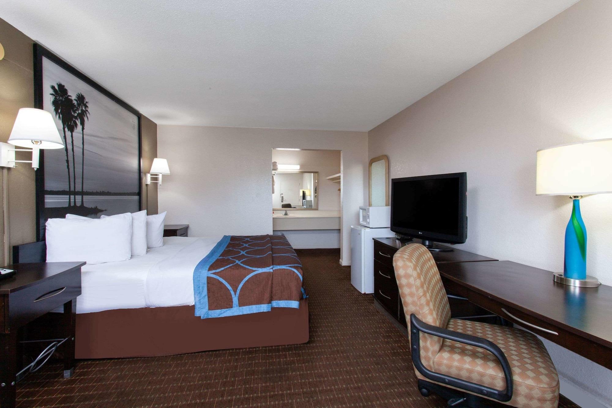 Motel Super 8 By Wyndham Kissimmee