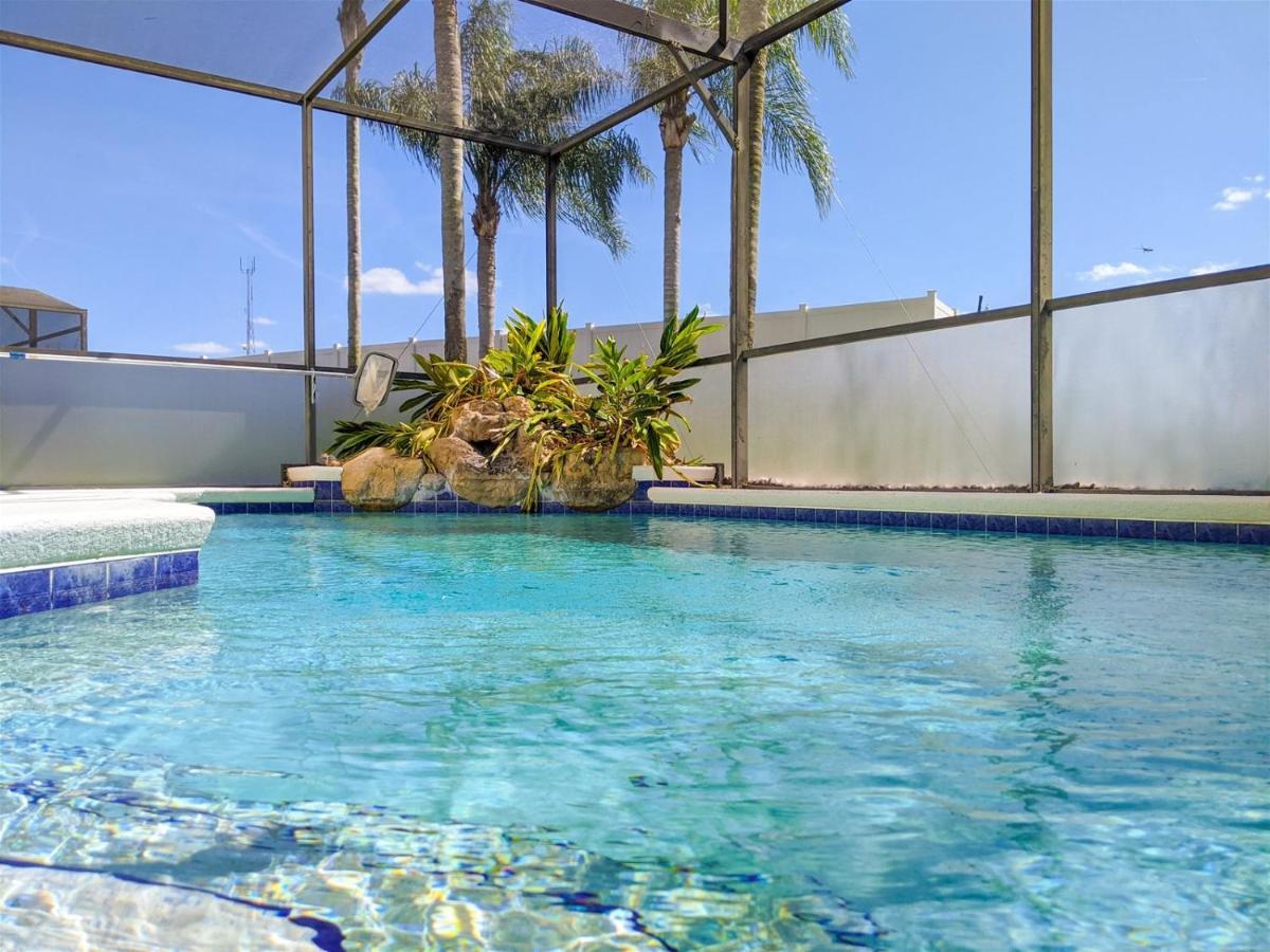 5 Bed 8002 Holiday home