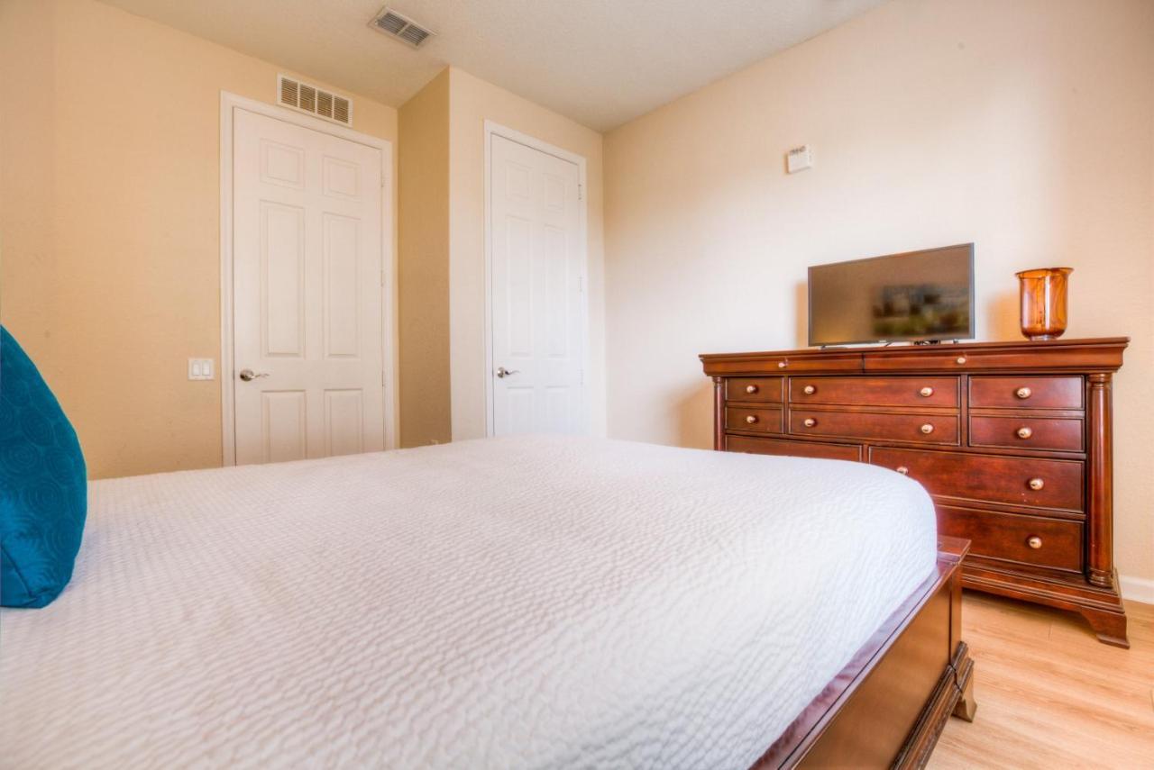 Apartment Newly Renovated Lakeview Vista Cay *