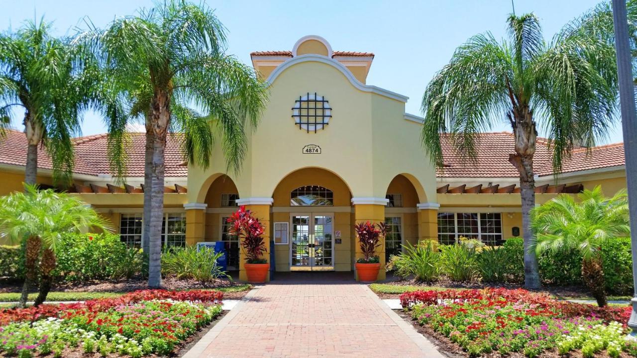 Newly Renovated Lakeview Vista Cay Apartment *