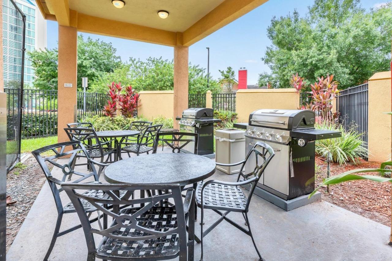 Near Disney - 1br With Two Queen Beds - Pool And Hot Tub
