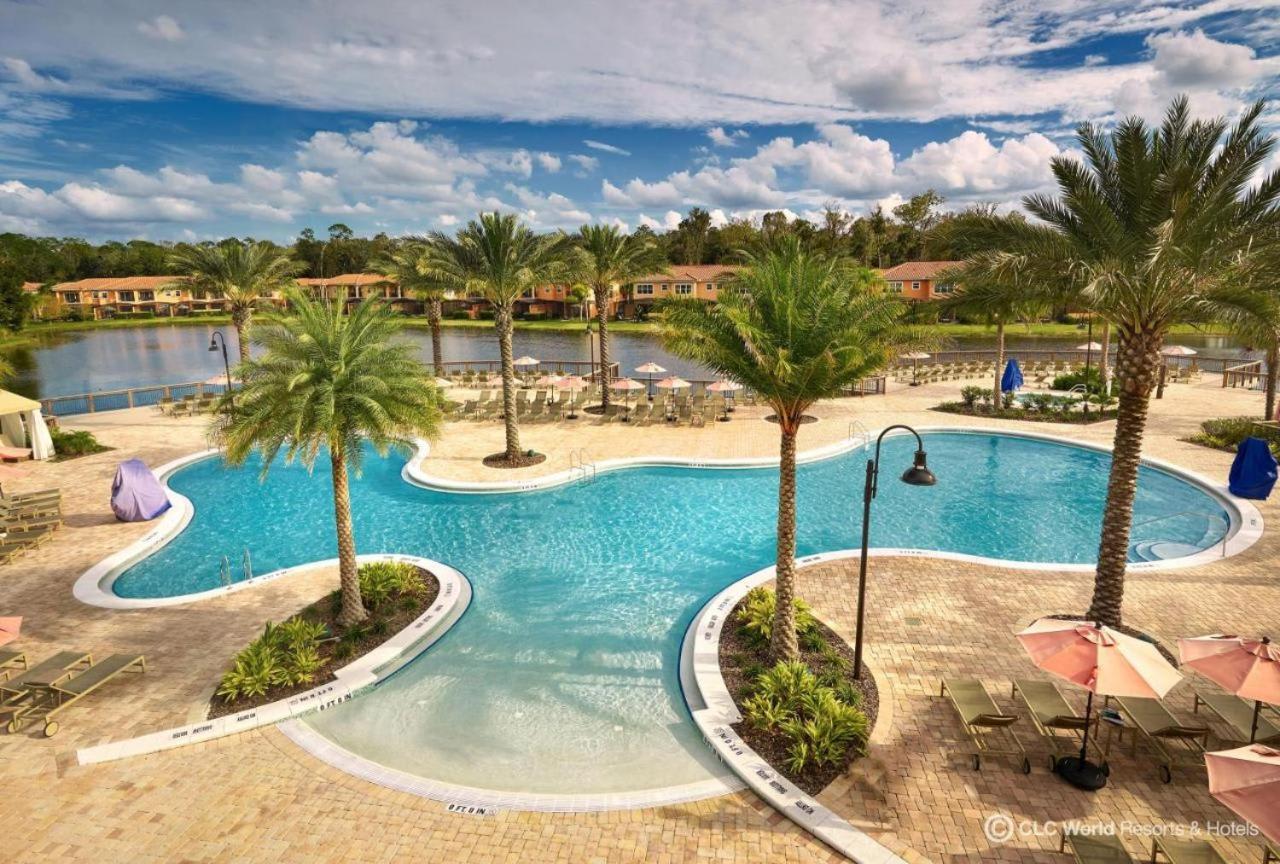 Holiday home Upscale 2br Lakefront Townhome - Private Hot Tub! Orlando