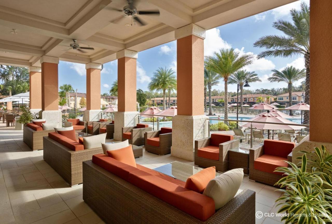 Upscale 2br Lakefront Townhome - Private Hot Tub! Orlando