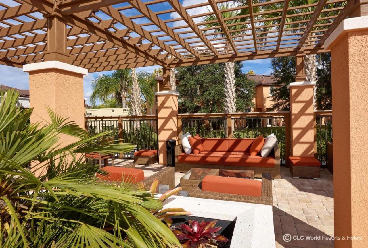 Holiday home Upscale 2br Lakefront Townhome - Private Hot Tub!