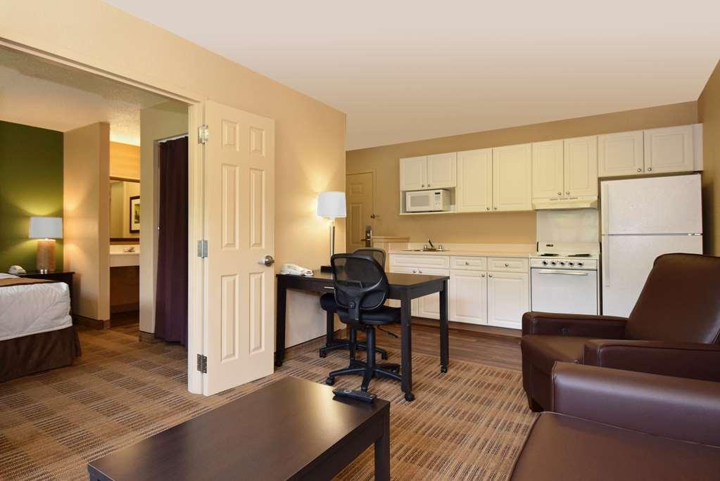 Extended America - Orlando - - 1776 Pembrook Dr