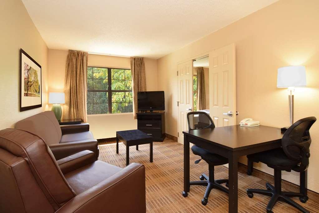 Extended America - Orlando - - 1776 Pembrook Dr Maitland