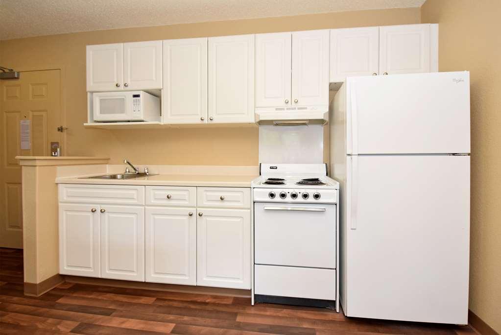 Extended America - Orlando - - 1776 Pembrook Dr