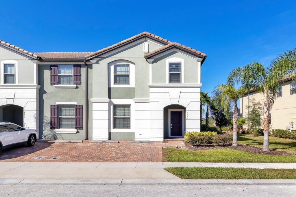 Stunning 5 Bedroom Just Minutes From Disney World! * Davenport