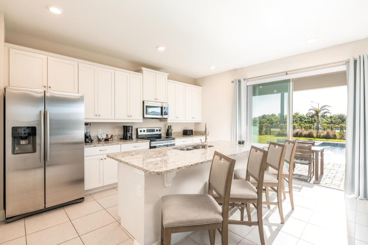 Holiday home Alluring With Private Pool By Rentyl Near With Amenities - 280s Loughman