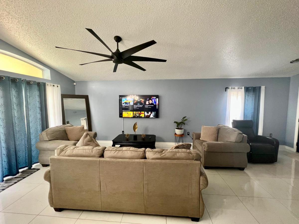 Grand Family Superior 4br House Near Disney Parks Davenport