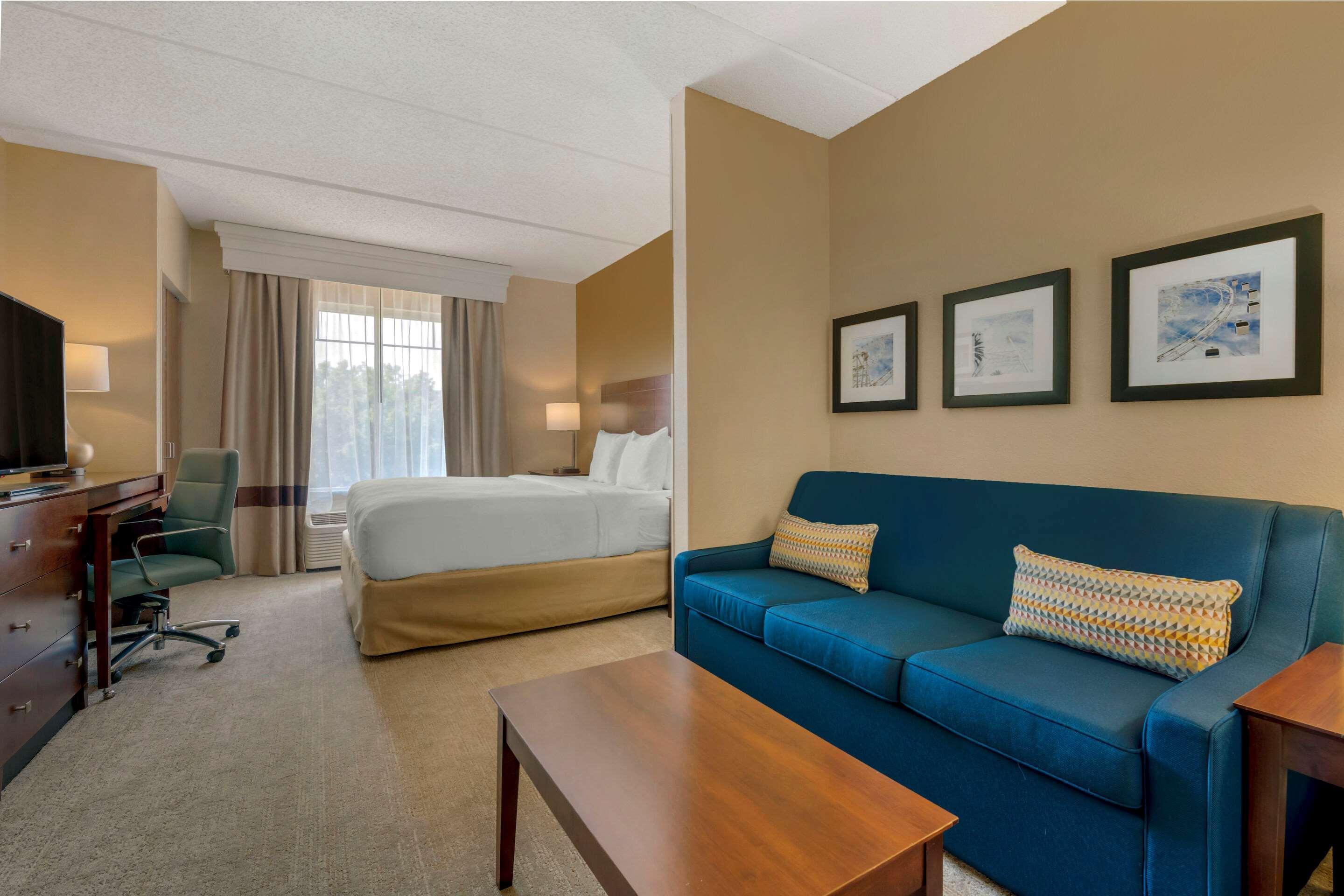 Comfort Near Universal 3*